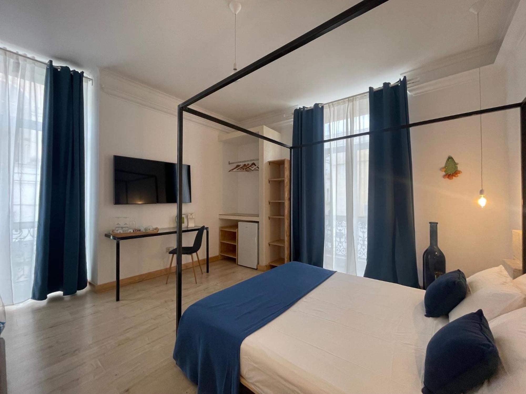 D'Angio Rooms-Manfredi Homes&Villas マンフレドーニア エクステリア 写真